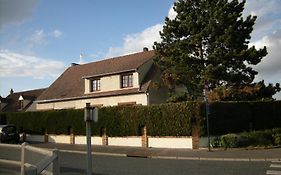 Au Nid De Tille